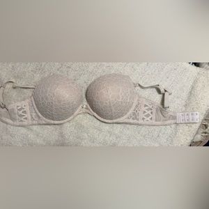Victoria's Secret Lace Push-Up Bra in Light Nude